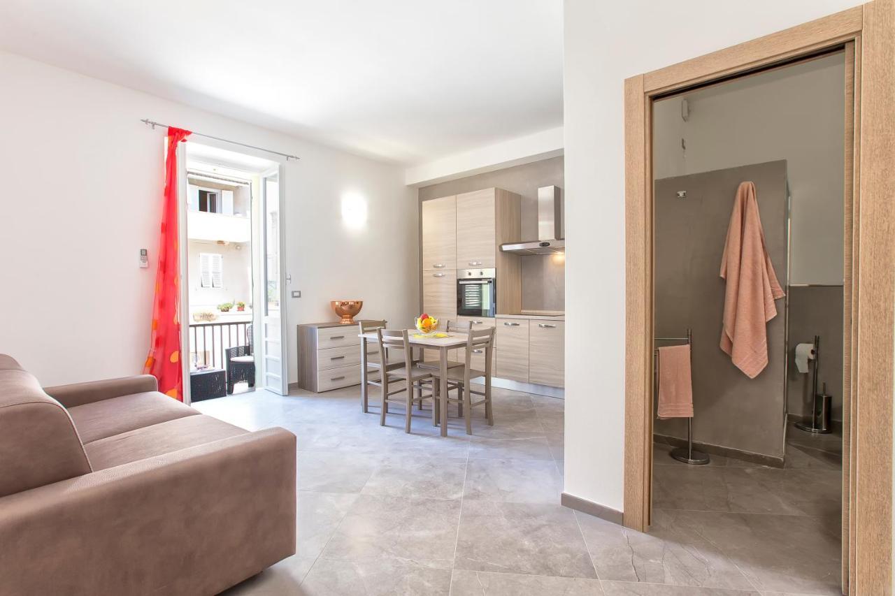 Nonna Adelina Apartments & Rooms Alghero Bagian luar foto