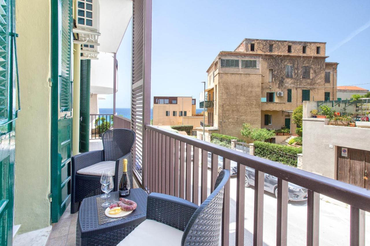 Nonna Adelina Apartments & Rooms Alghero Bagian luar foto
