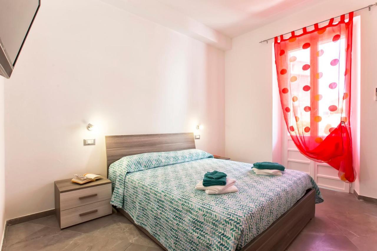 Nonna Adelina Apartments & Rooms Alghero Bagian luar foto
