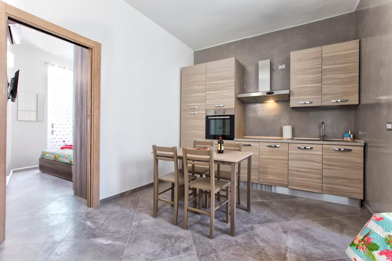Nonna Adelina Apartments & Rooms Alghero Bagian luar foto