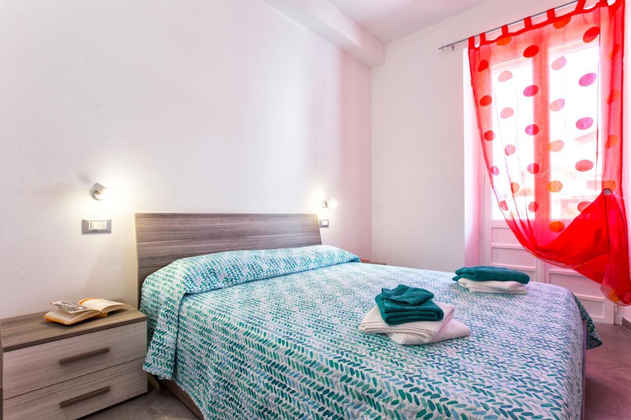 Nonna Adelina Apartments & Rooms Alghero Bagian luar foto
