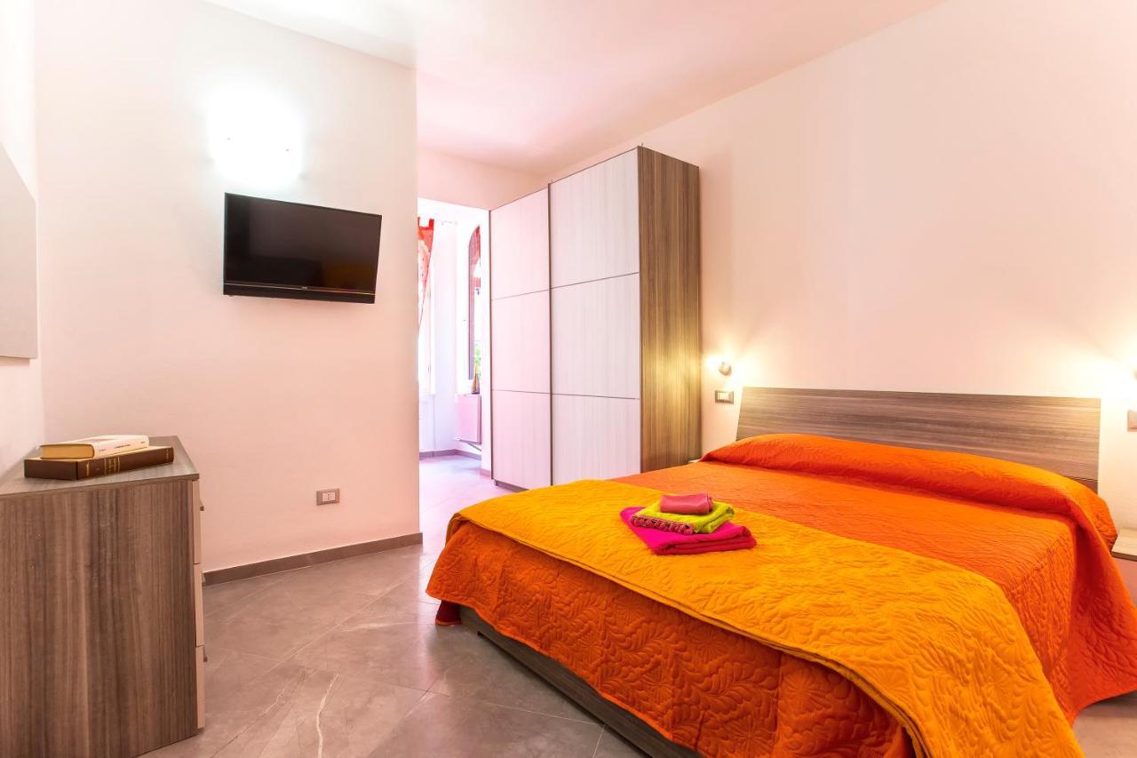 Nonna Adelina Apartments & Rooms Alghero Bagian luar foto