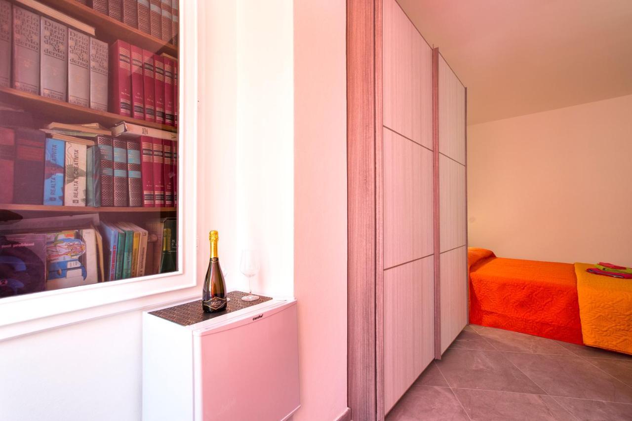 Nonna Adelina Apartments & Rooms Alghero Bagian luar foto