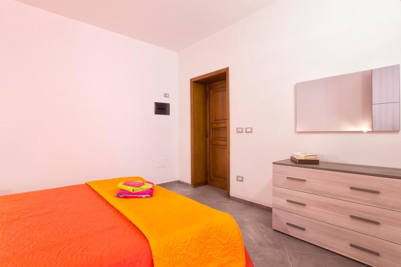 Nonna Adelina Apartments & Rooms Alghero Bagian luar foto
