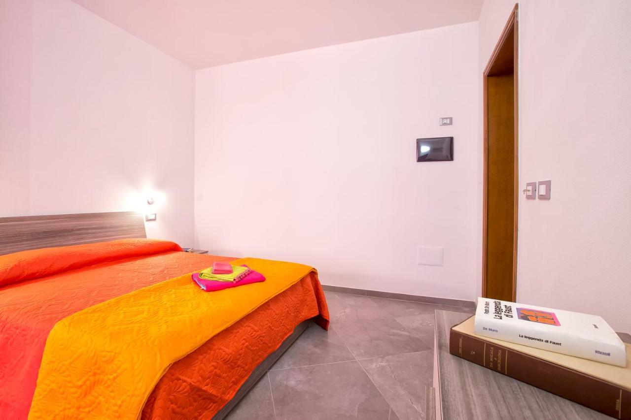 Nonna Adelina Apartments & Rooms Alghero Bagian luar foto