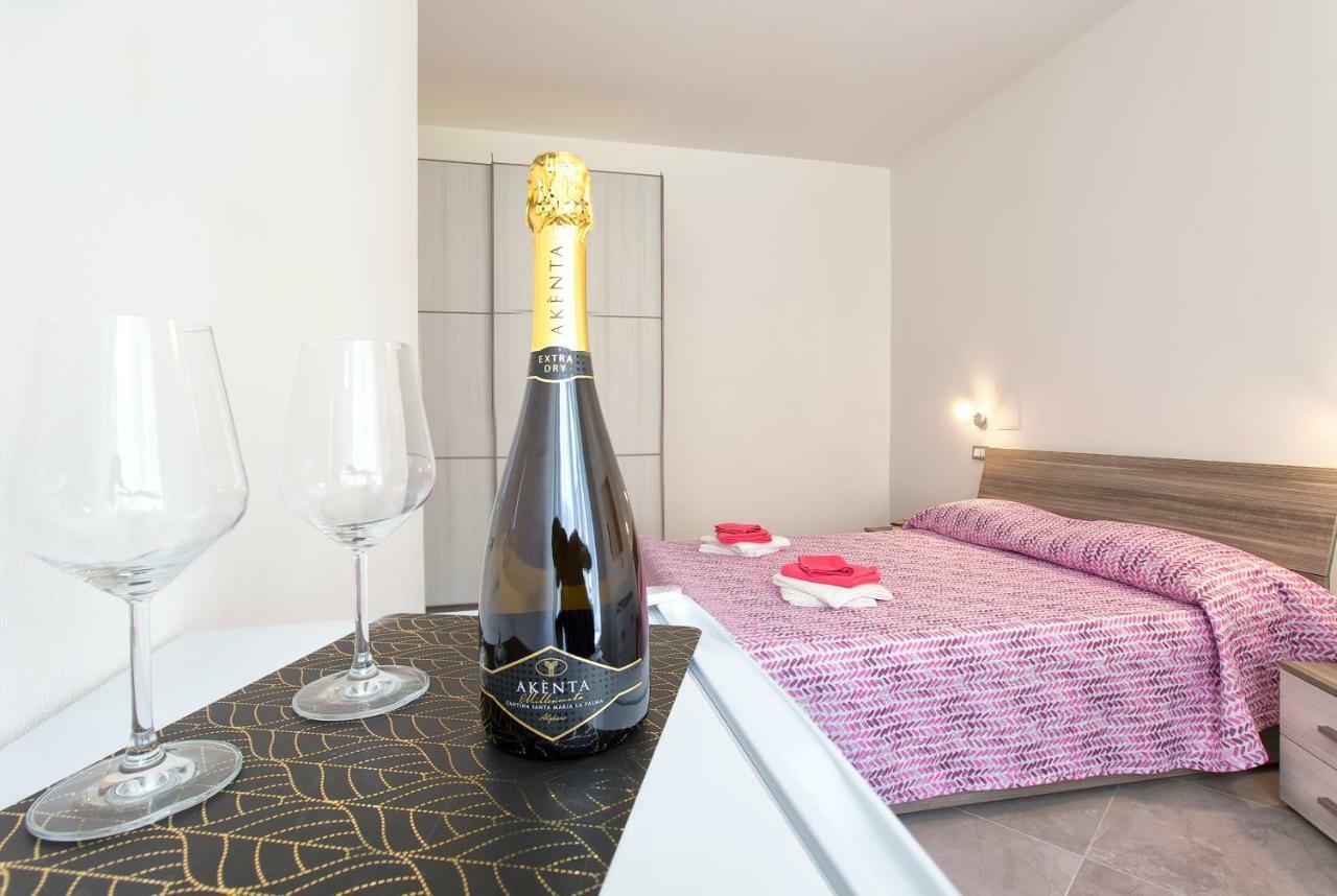 Nonna Adelina Apartments & Rooms Alghero Bagian luar foto